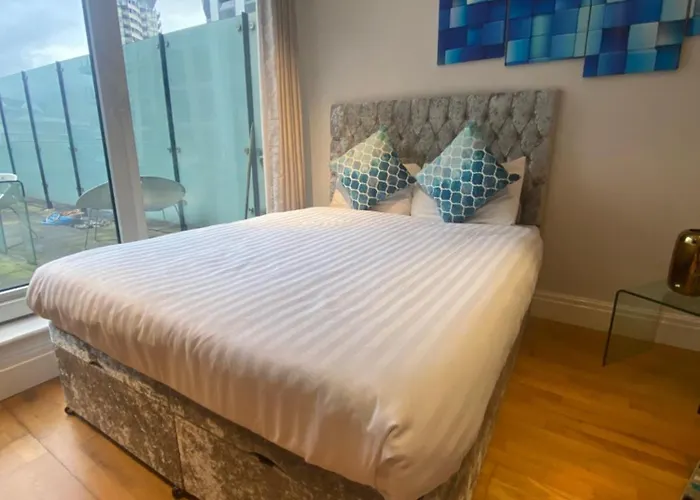 Desirable, Fashionable 2Bed Flat In Chelsea